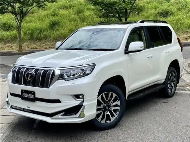 Image of Prado car model, BookMe Car Rental Service, New Car Models Available for Rent, Affordable Prices.