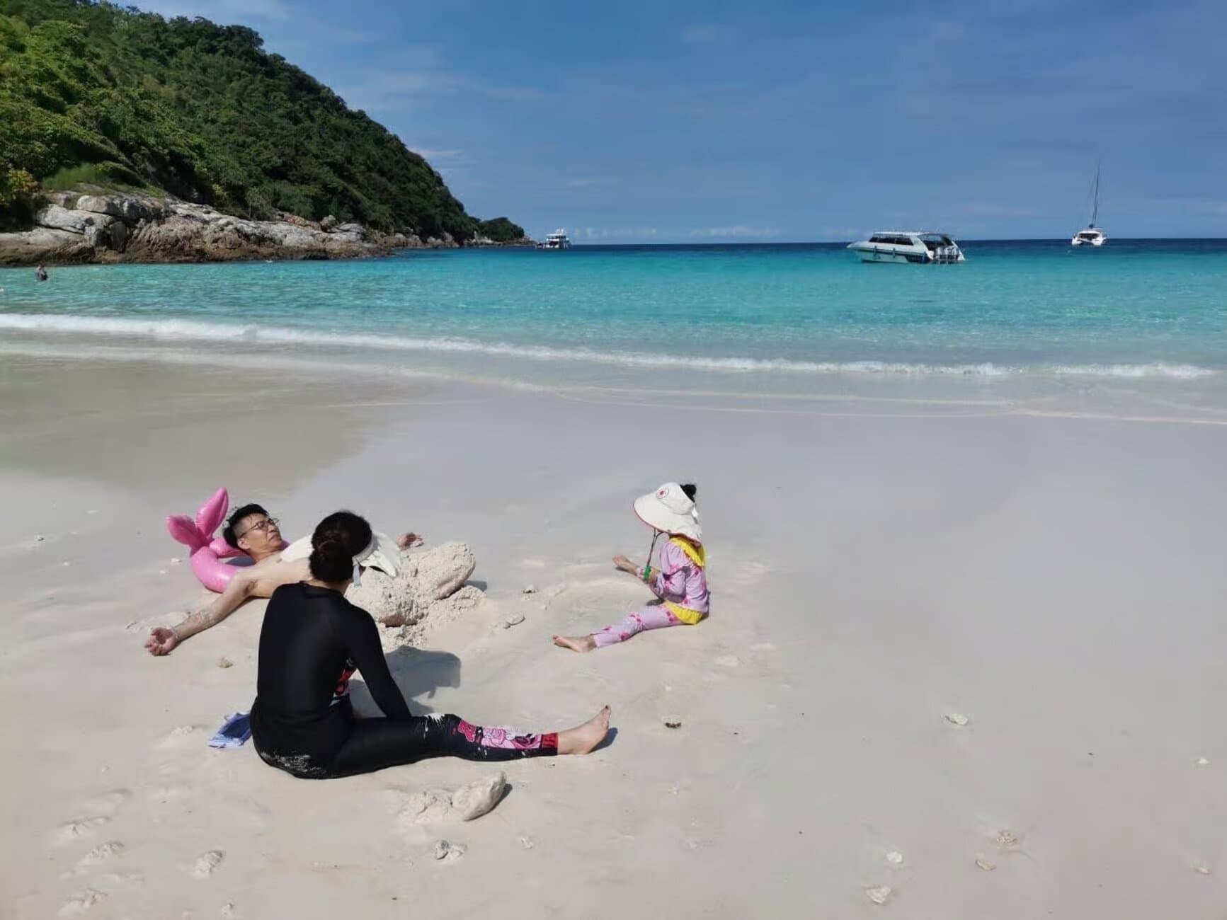 Property Image 6, Ship Image, BookMe Accommodation, Comfortable Stay, Affordable Prices.