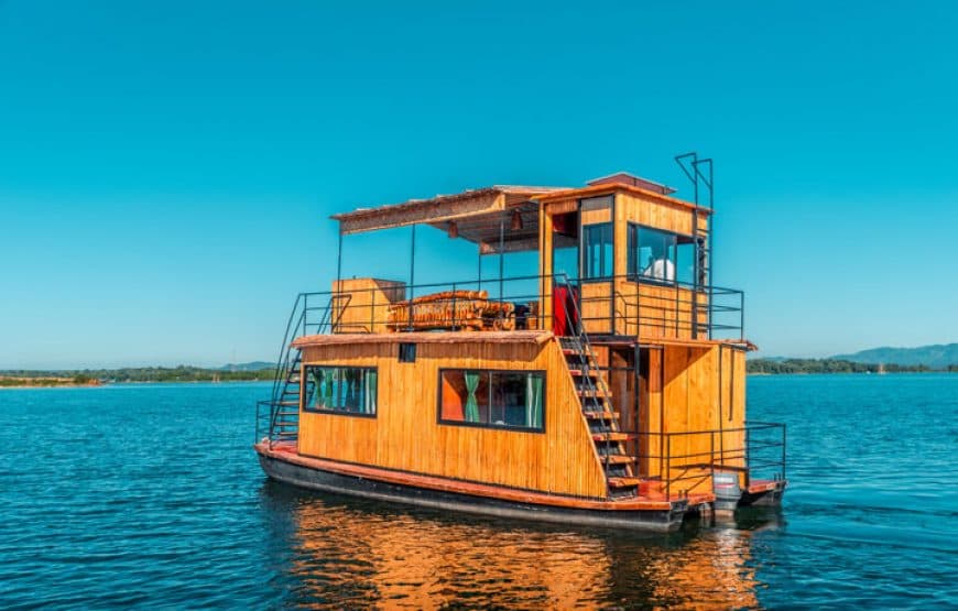 Property Image 8, Ship Image, BookMe Accommodation, Comfortable Stay, Affordable Prices.