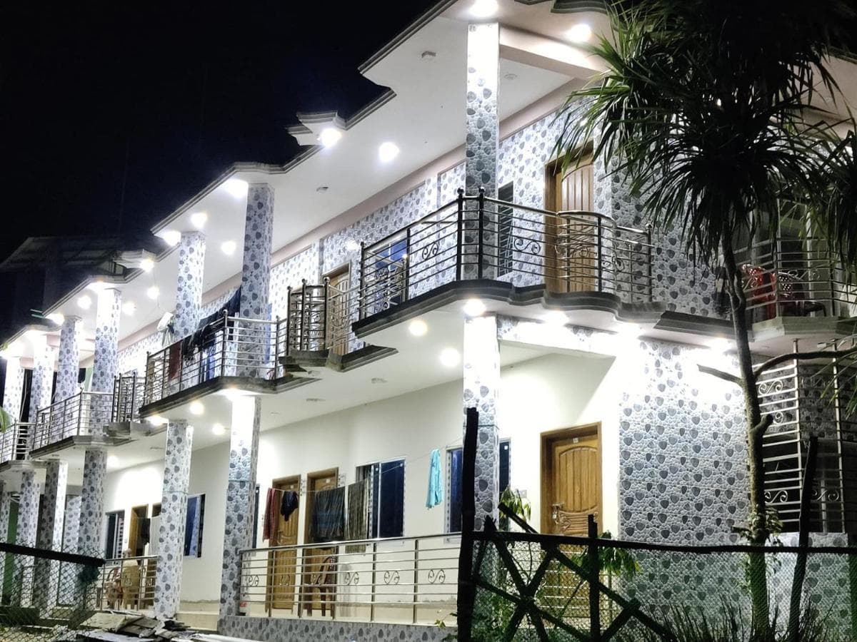 Image of Hotel Royal Beach - Saint Martin hotel, Hotel Booking, Travel with BookMe.